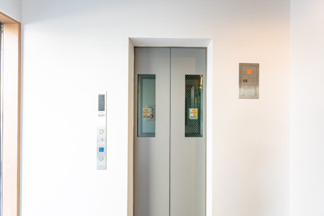 エレベーター